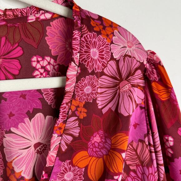 WAYF Loral Print Ruched Plunge Neck Satin Blouse Pink Berry Floral Long Sleeve - Picture 10 of 13